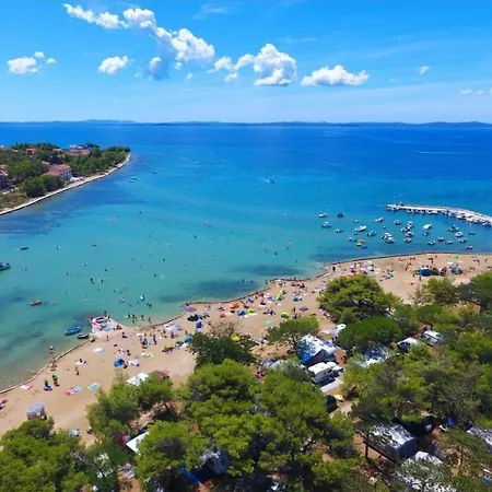 Апартаменты Sun And Sand Privlaka Привлака