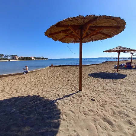Sun And Sand Privlaka Апартаменты *